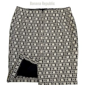 Banana Republic Lined Pencil Skirt